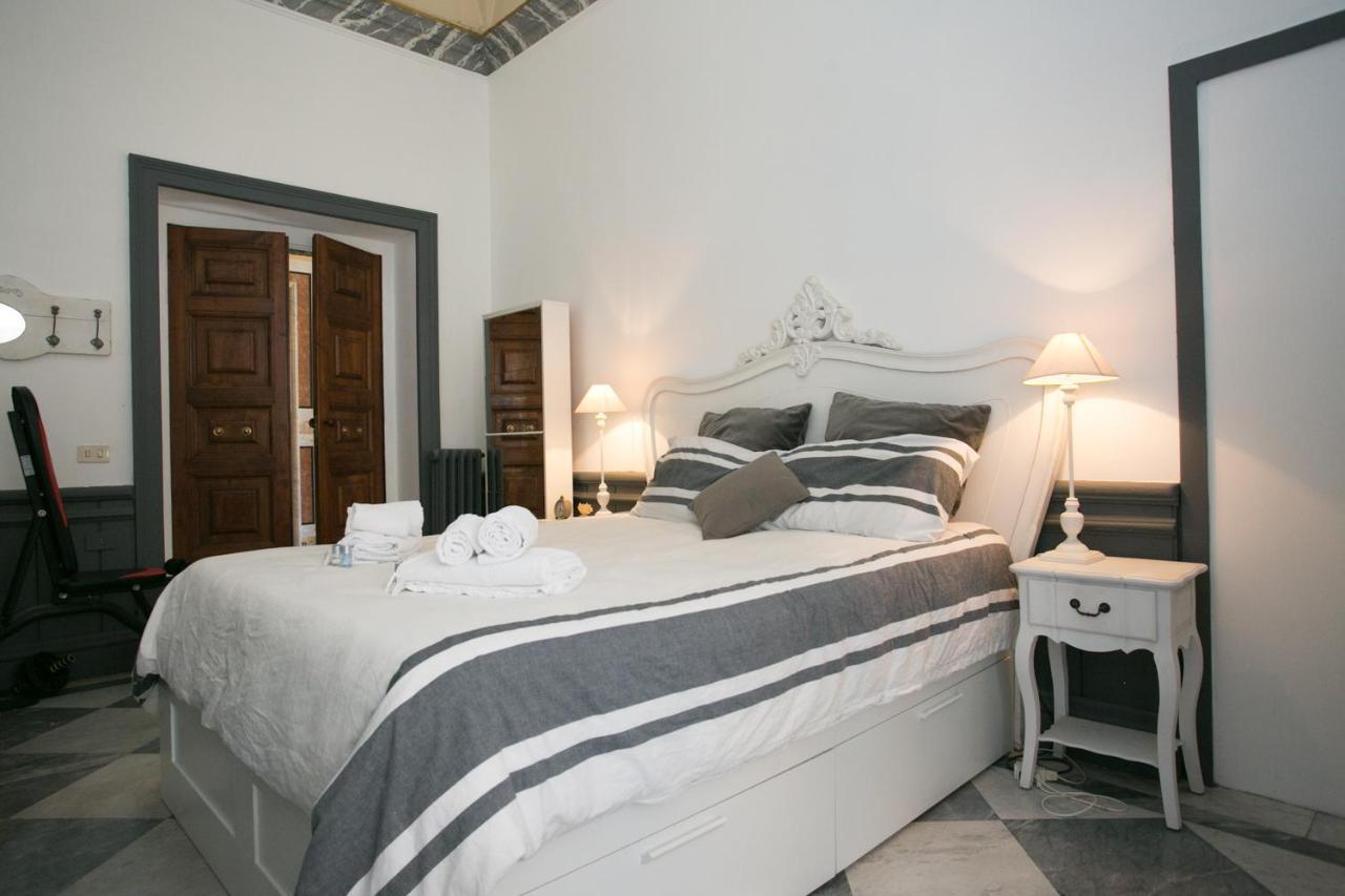 Private Room In Roma Centro Storico Exteriör bild