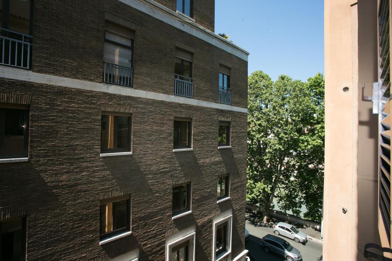 Private Room In Roma Centro Storico Exteriör bild